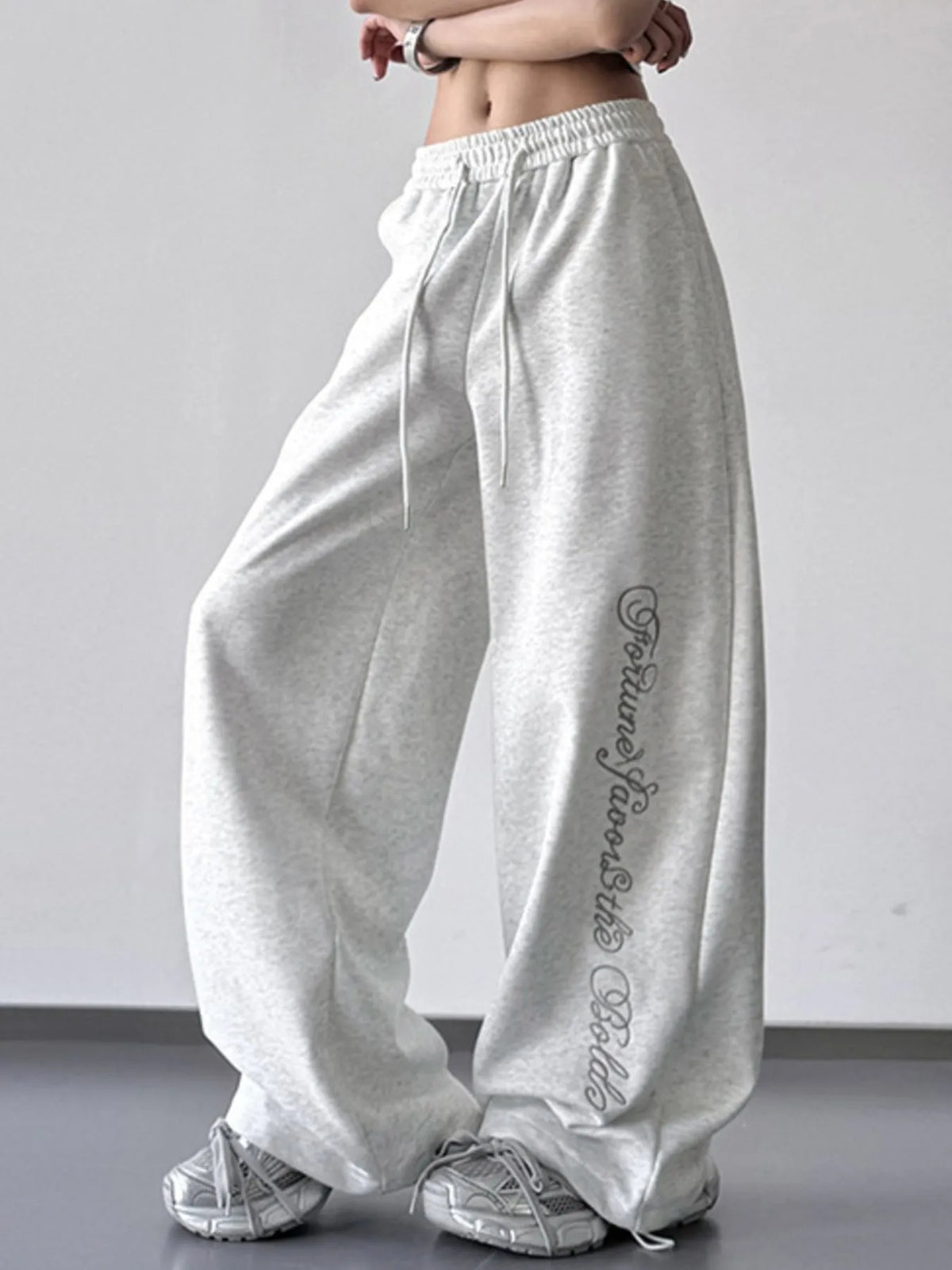 Loose-Fit Drawstring Wide-Leg Pants