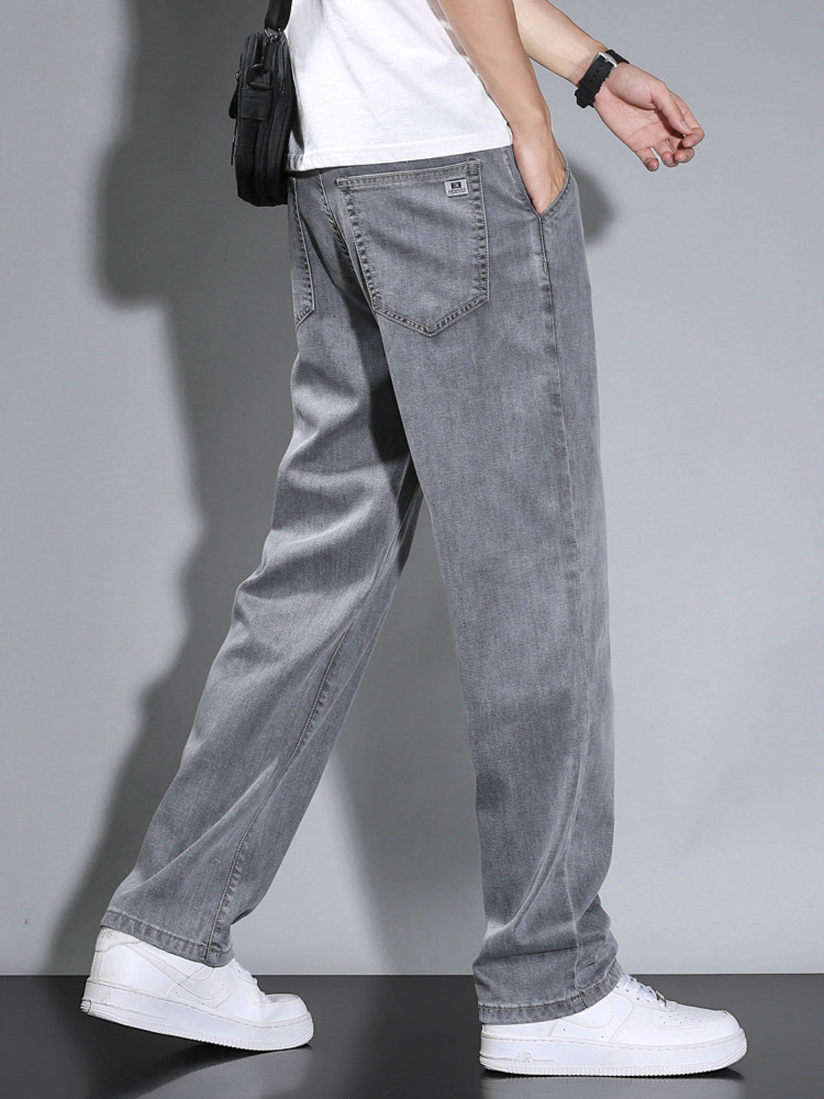 Loose Fit Washed Jeans with Pockets by True Self