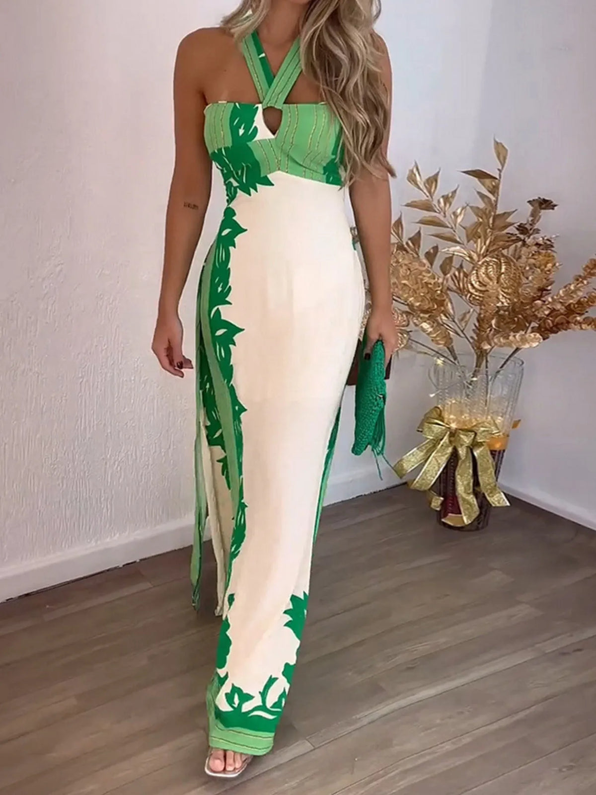 Halter Neck Leaf Print Maxi Dress in Green