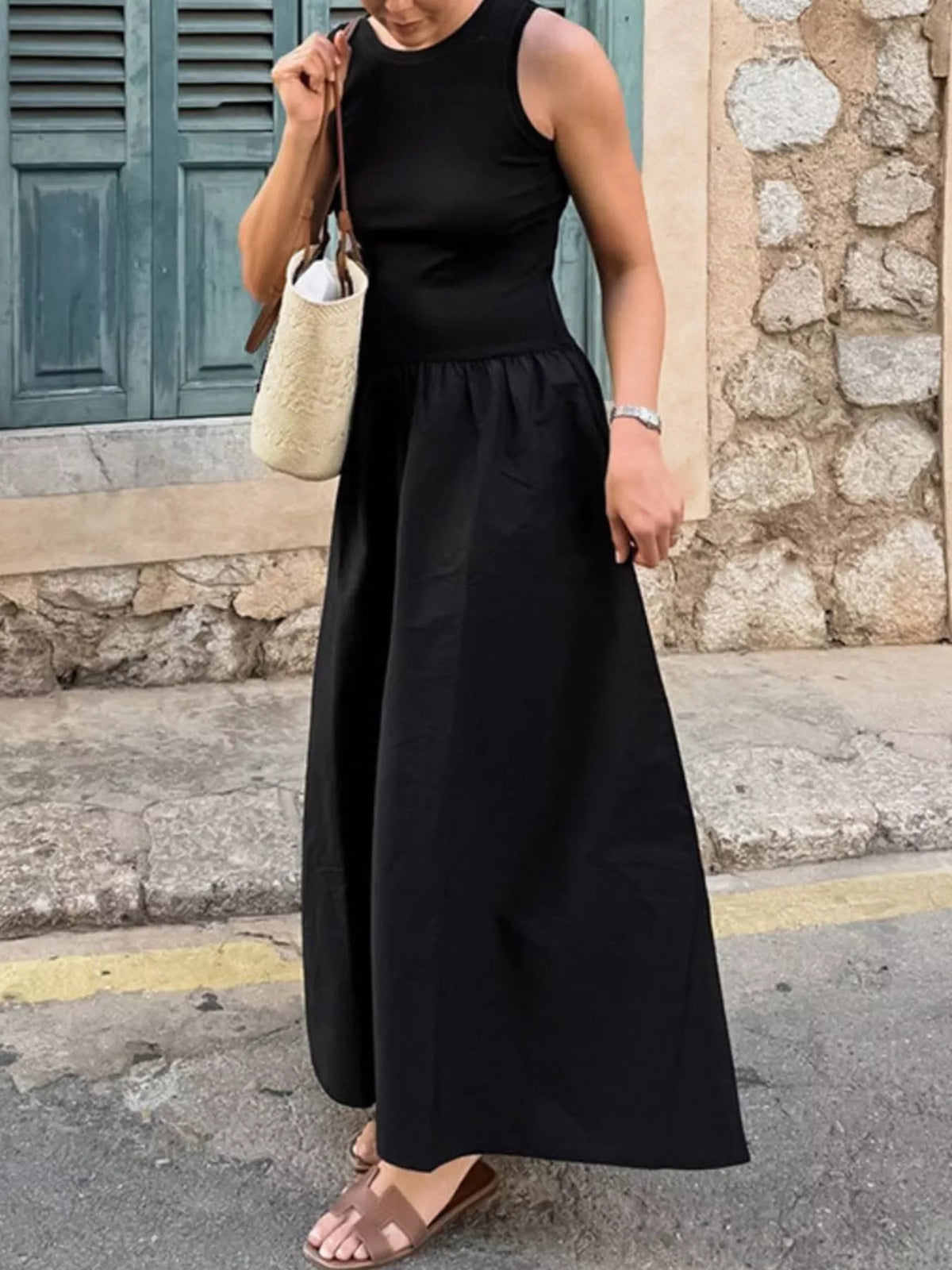 Cutout Detail Maxi Dress in Black