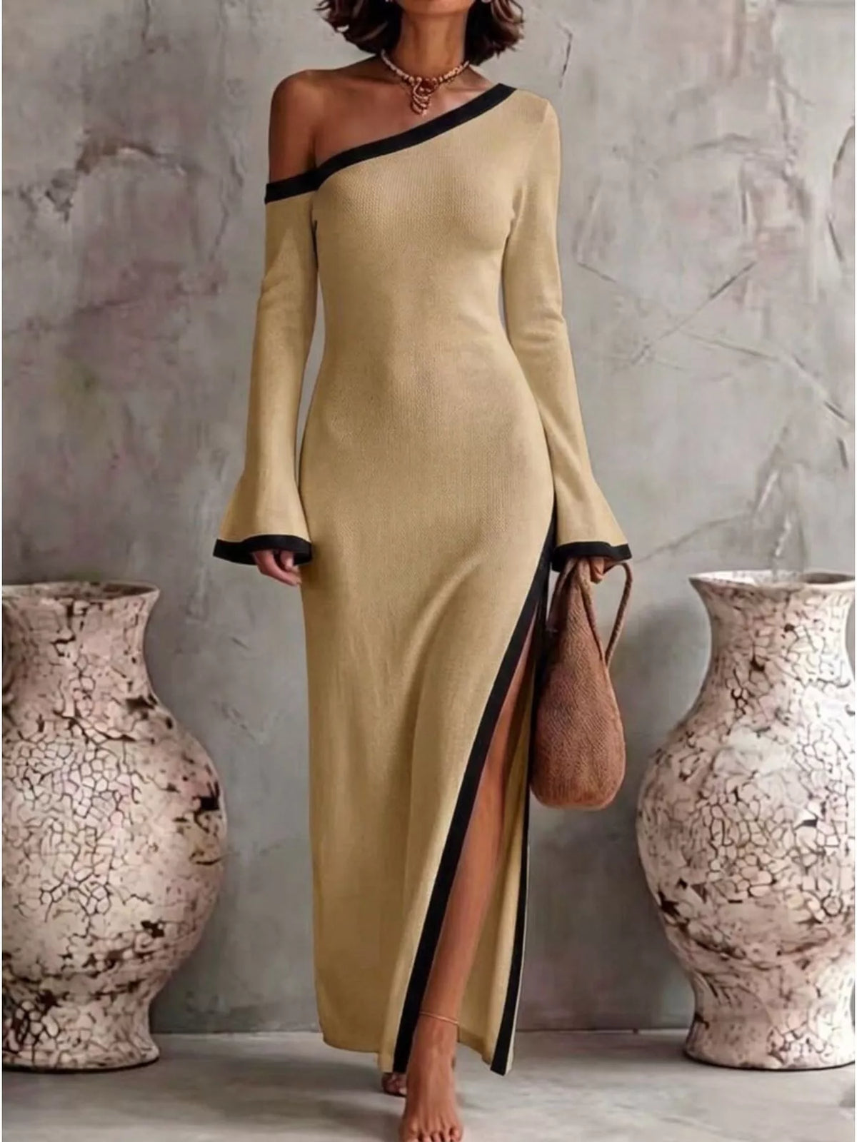 One-Shoulder Contrast Trim Maxi Dress