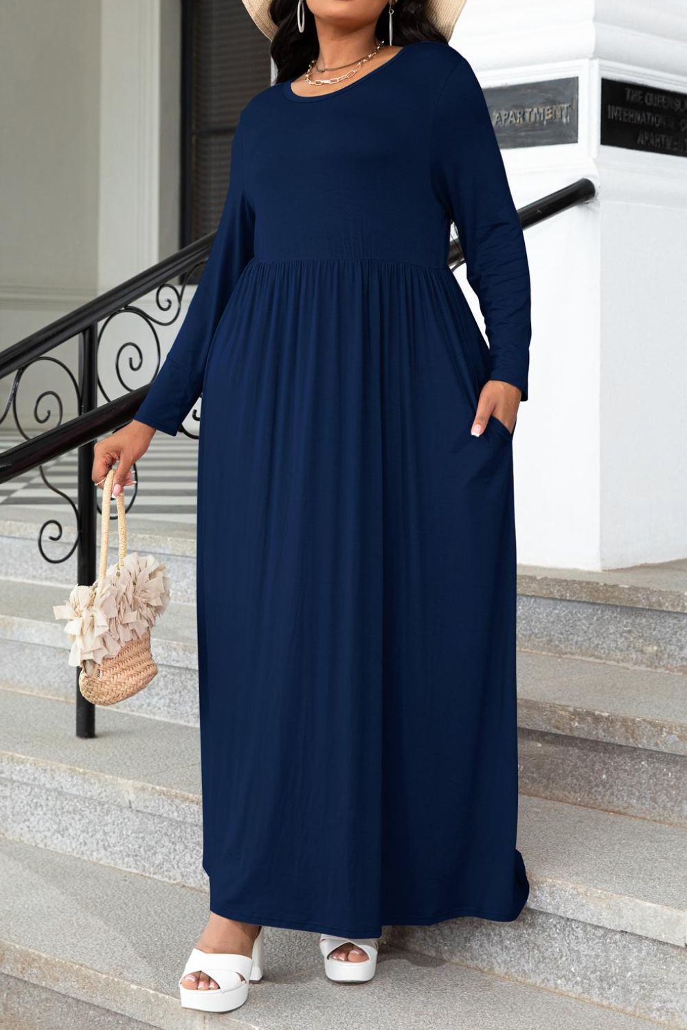 Round Neck Maxi Dress with Pockets in Navy