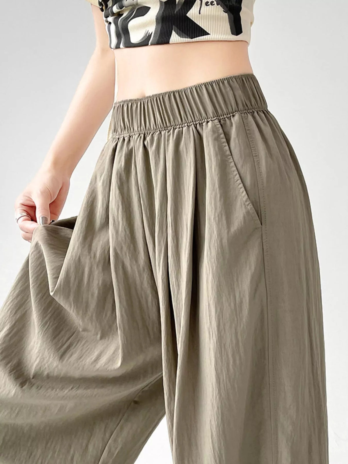 High-Waisted Loose Fit Wide-Leg Pants