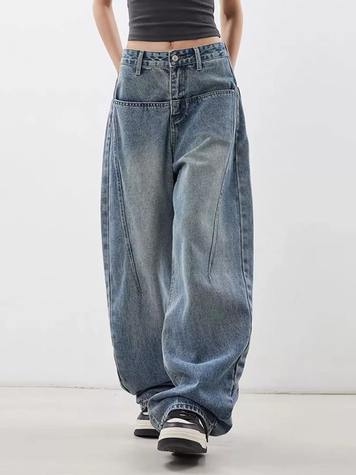 Wide-Leg Baggy Jeans in Vintage Blue