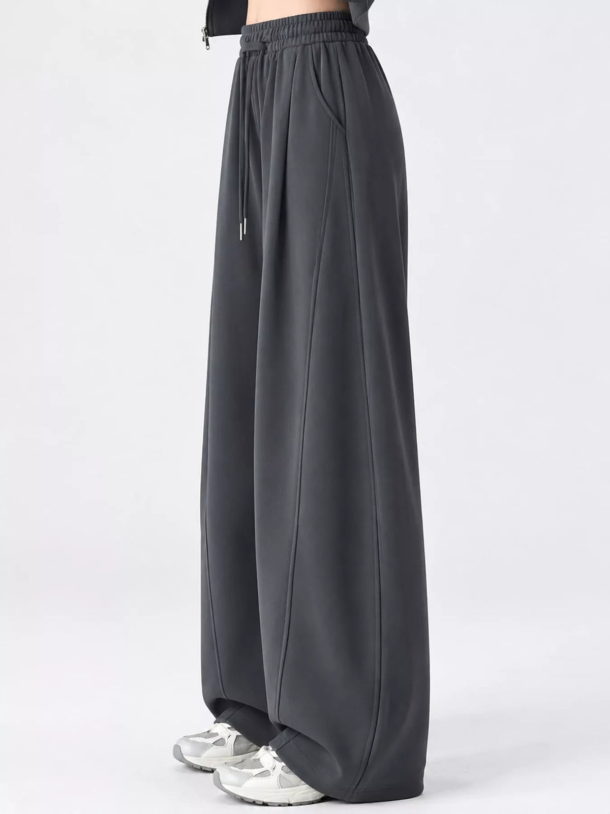 Loose-Fit Wide-Leg Drawstring Sweatpants