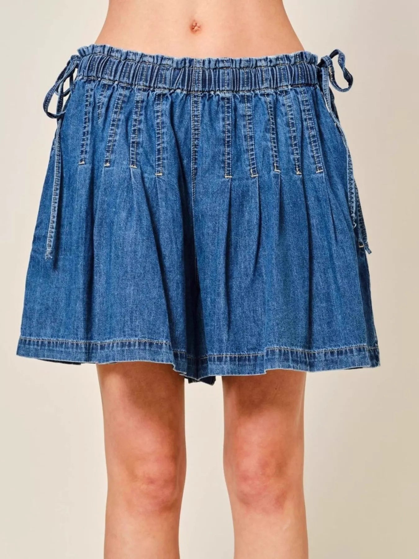 Pleated Elastic-Waist Denim Shorts