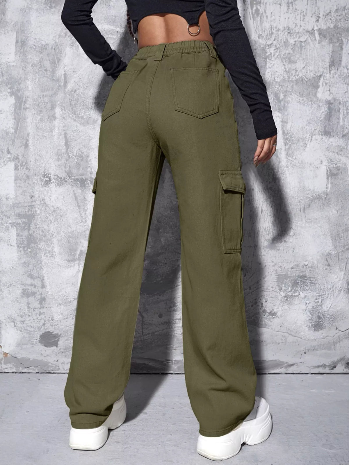 High-Waisted Cargo Jeans with Contrast Stitching