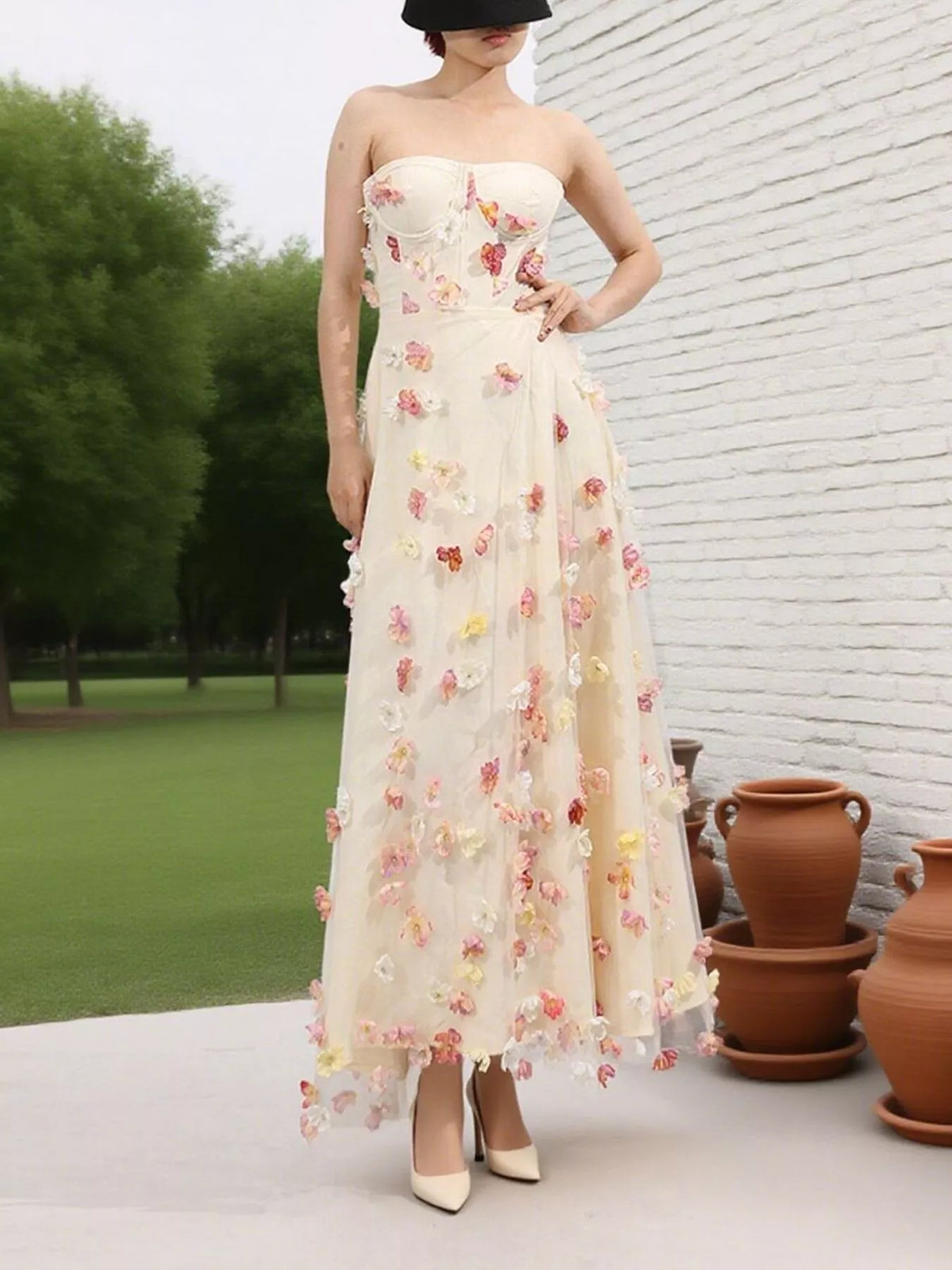Floral Applique Tulle Maxi Dress in Apricot