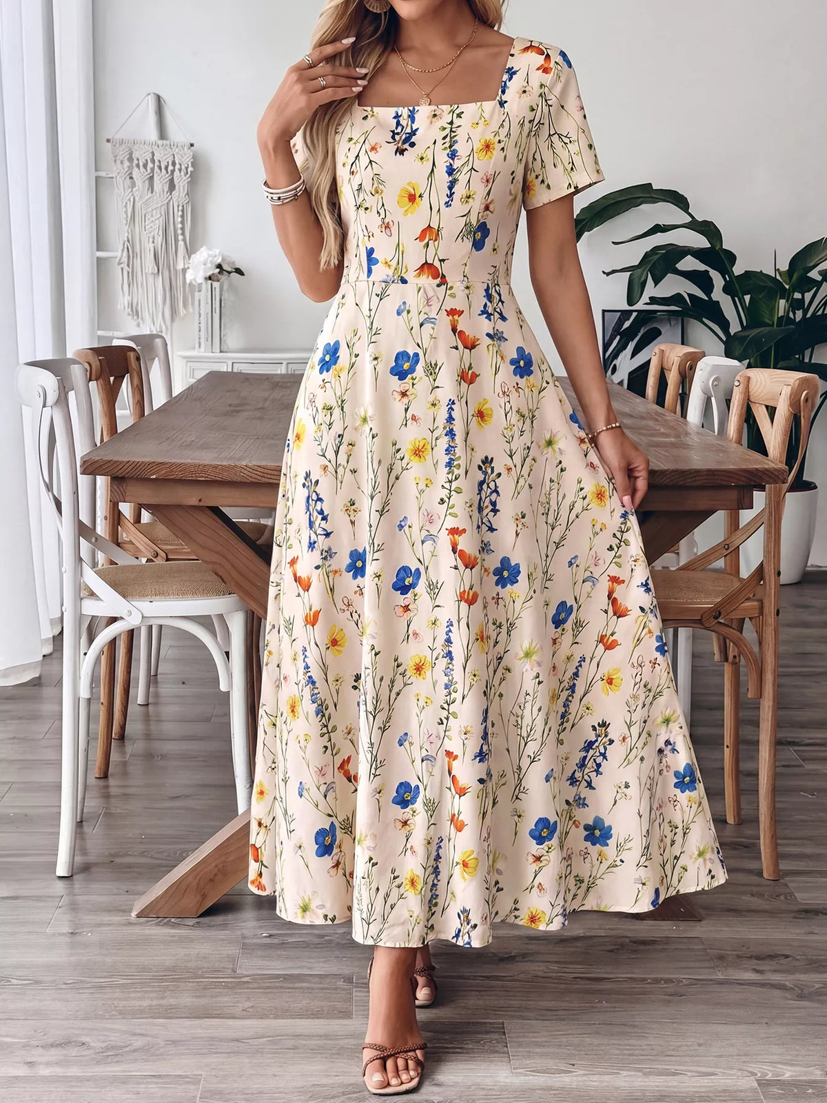 Floral Print Square Neck Maxi Dress in Apricot