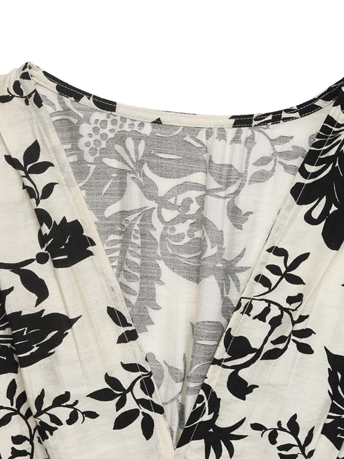 Printed V-Neck Cap Sleeve Dress in Black