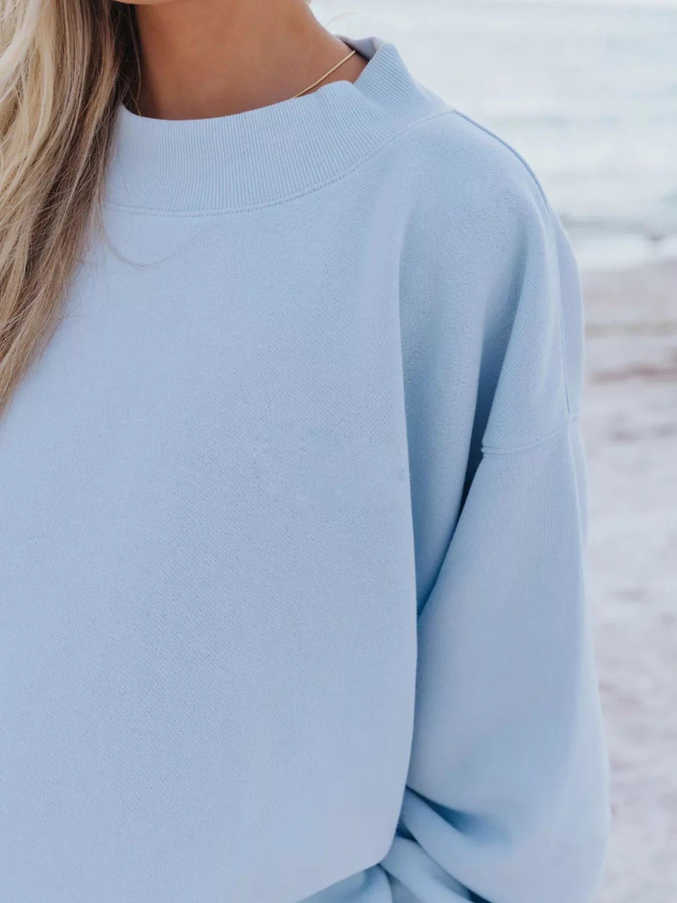 Relaxed Round-Neck Sweatshirt and Shorts Set