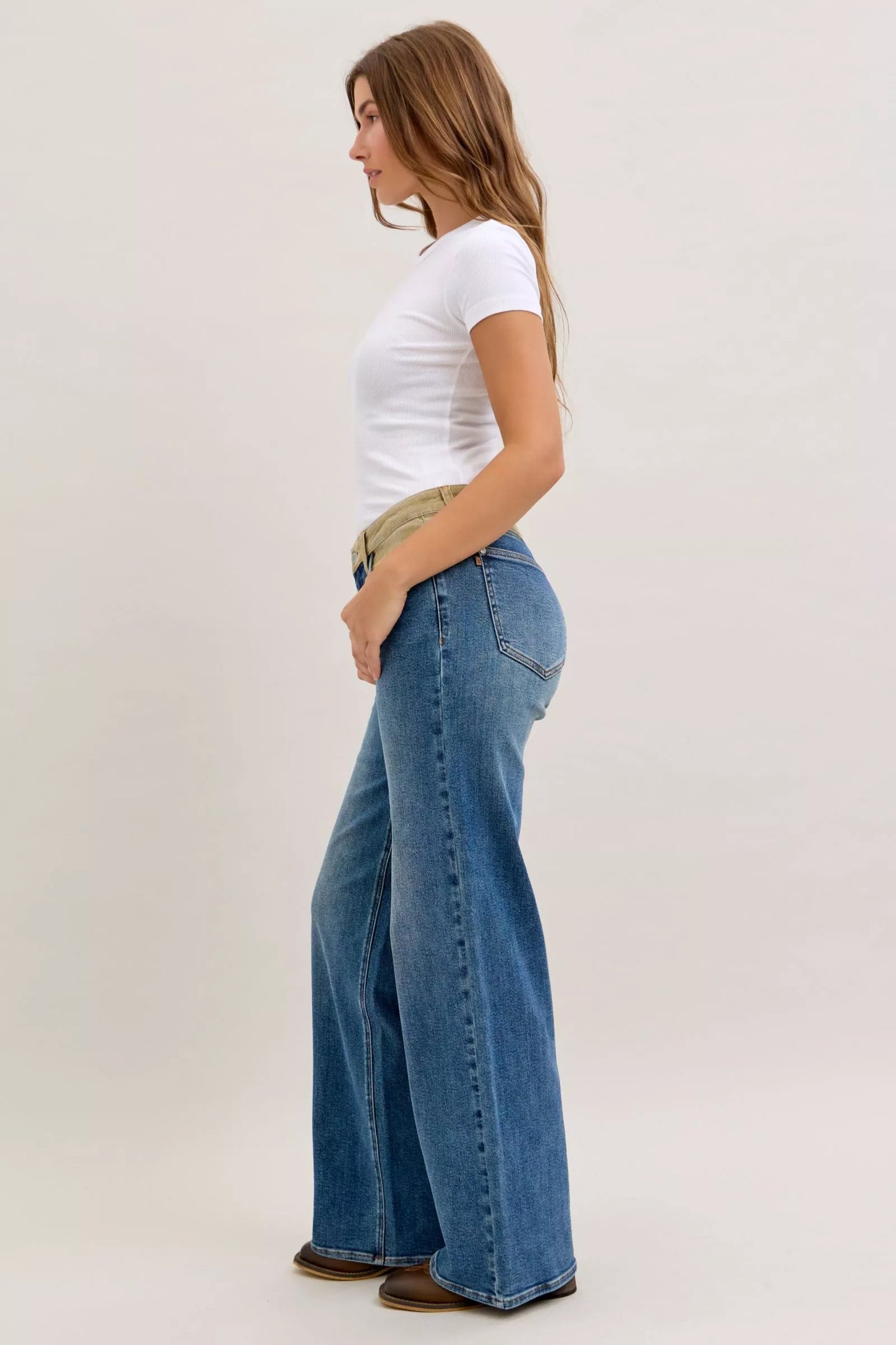 Judy Blue Medium Wash Column Straight Jeans with Corduroy Waist in Md