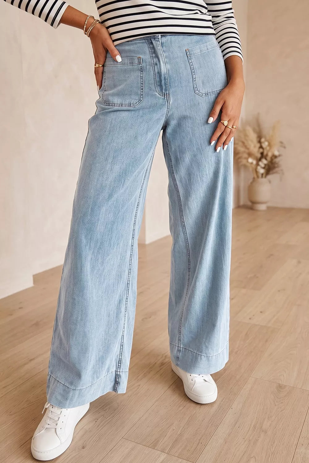 Light Blue Full-Length Pocket Detail Jeans