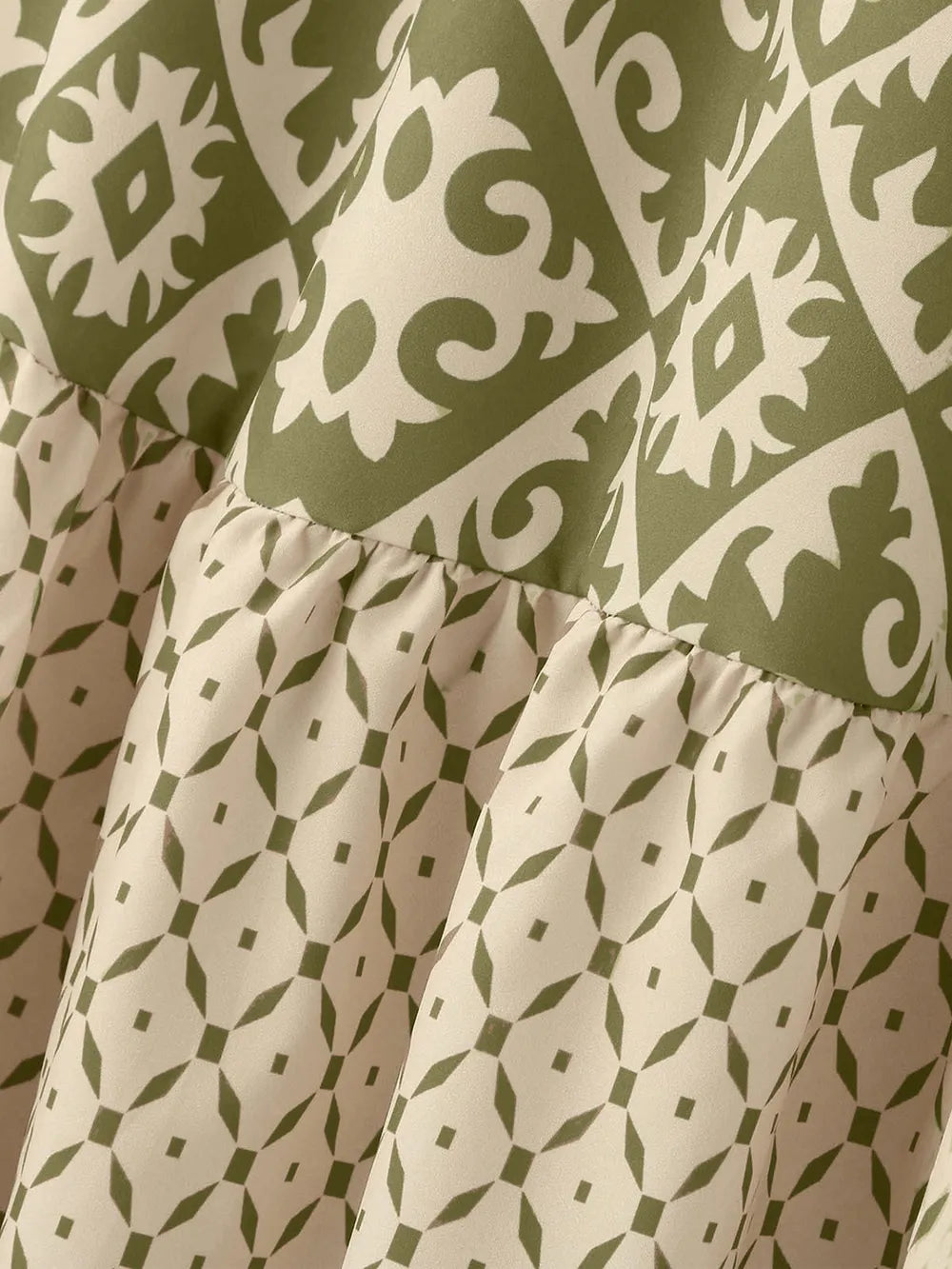 Geometric Print Elastic-Waist Maxi Skirt