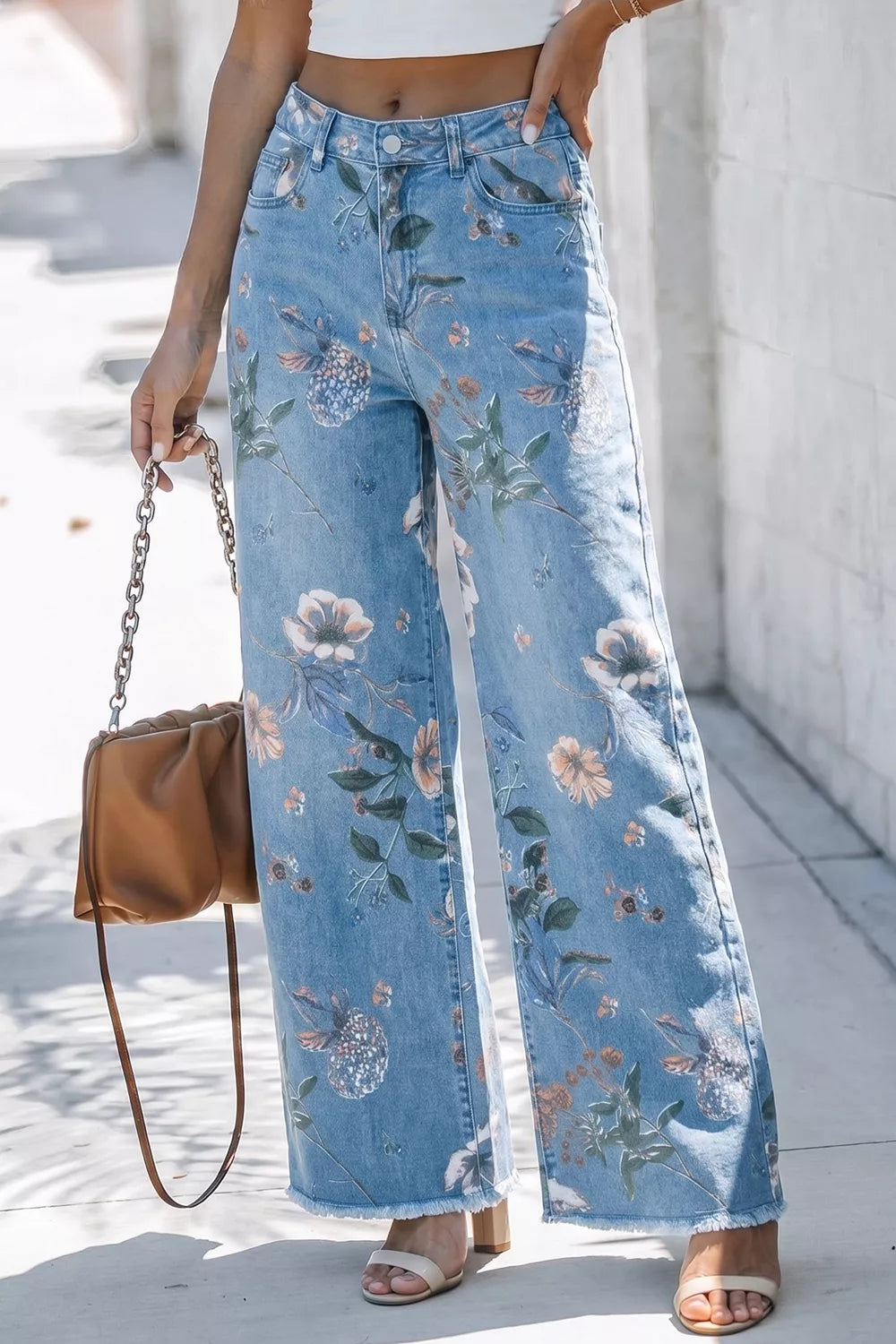 Floral Print Wide-Leg Jeans in Medium