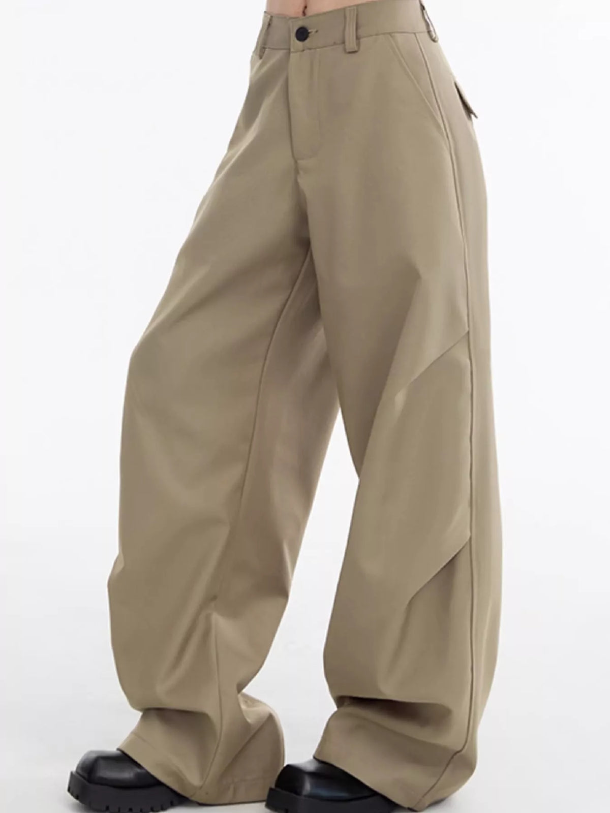 Buttoned Wide-Leg Cargo Pants