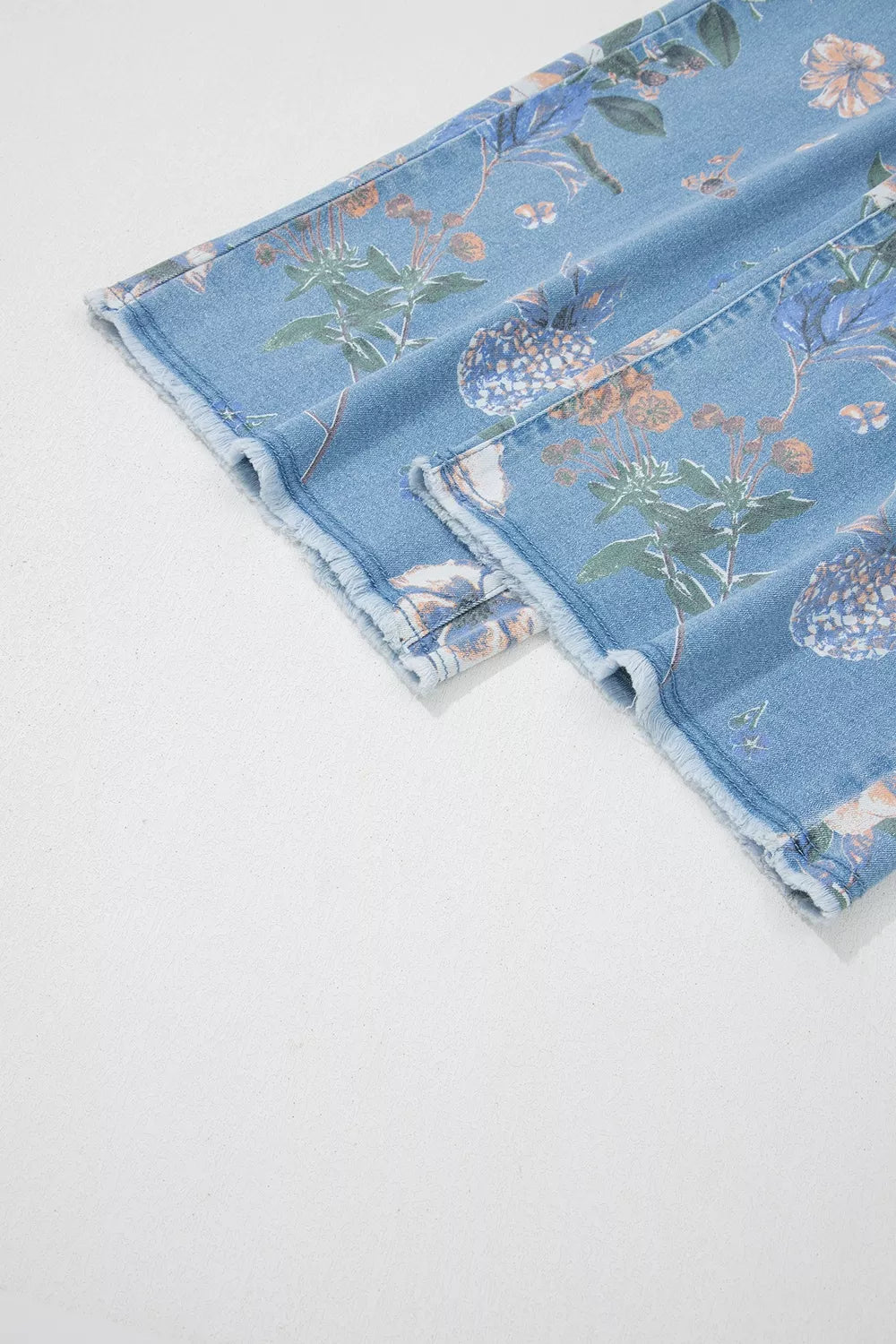 Floral Print Wide-Leg Jeans in Medium