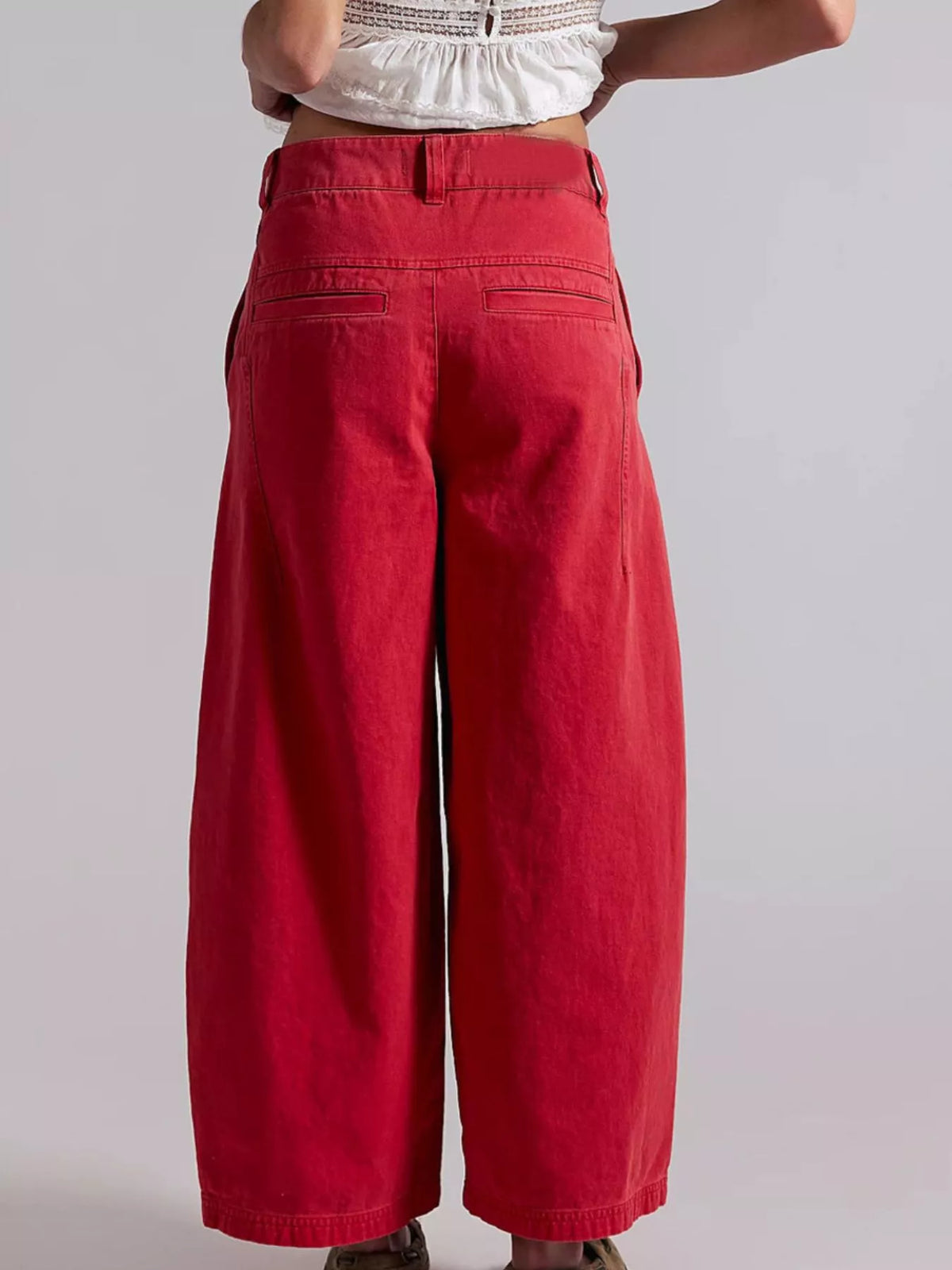 Wide-Leg Cropped Jeans with Pockets