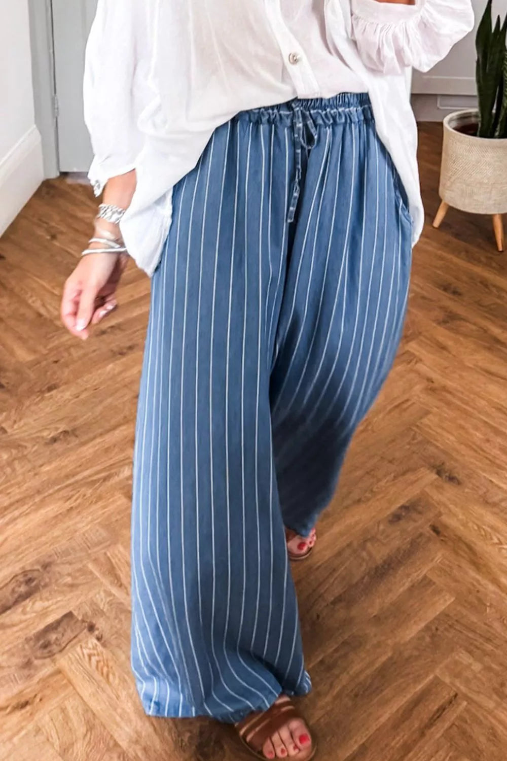 Stripe Chambray Wide Leg Tied Jeans in Medium Wash