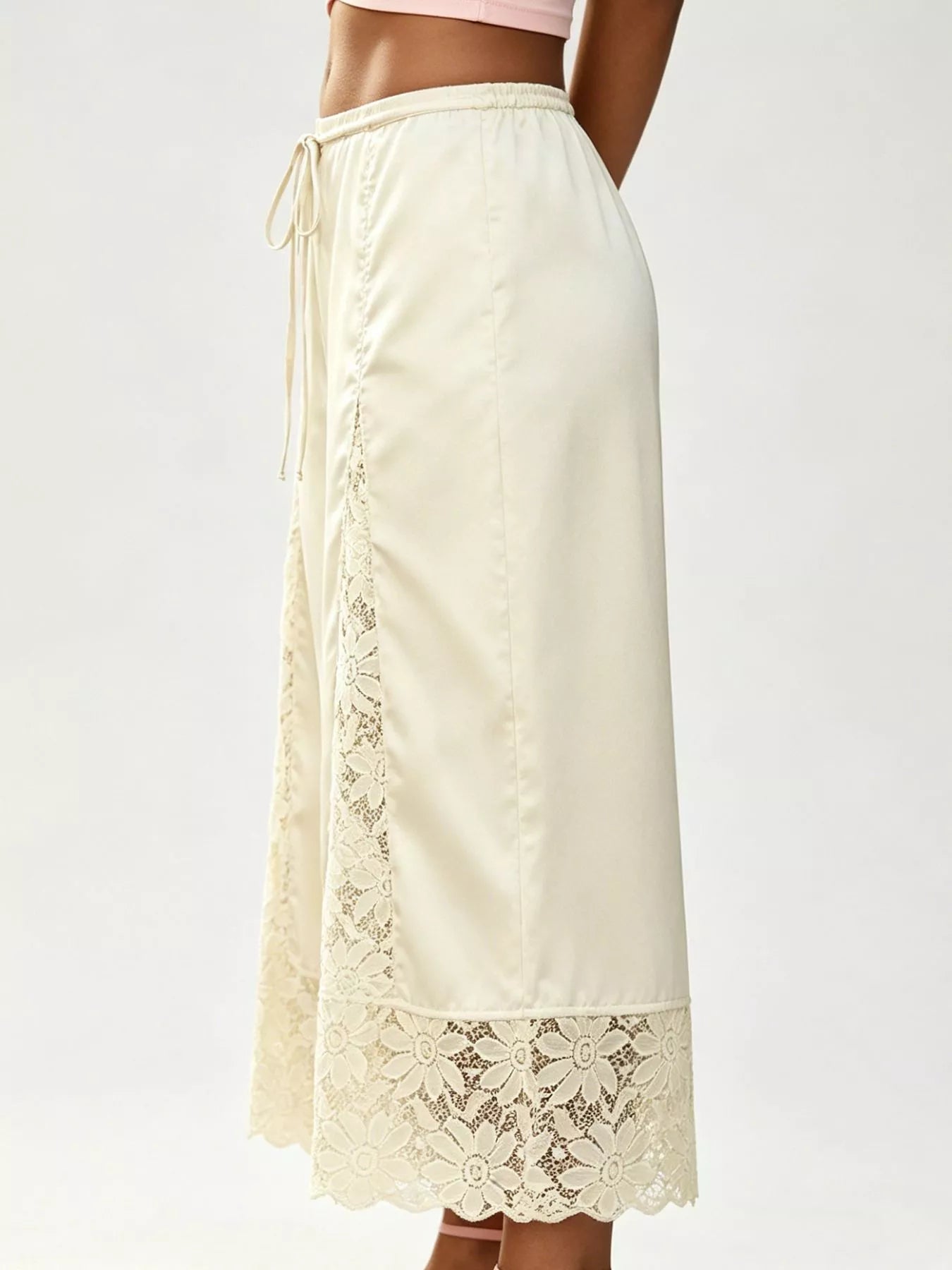 Lace-Trim Wide-Leg Cropped Pants