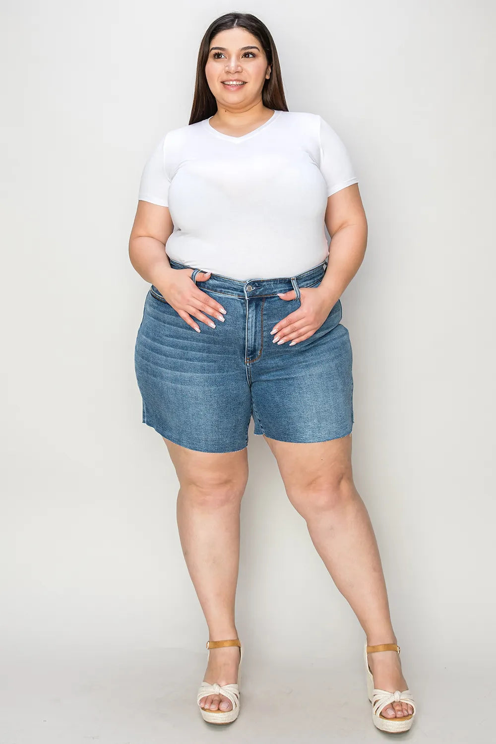 Judy Blue High Waist Slim Denim Shorts in Medium Wash