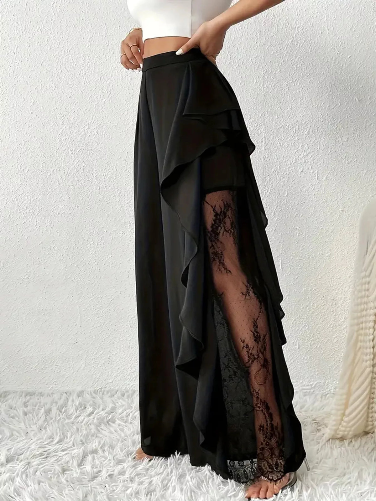 Ruffled Wide-Leg Pants in Black