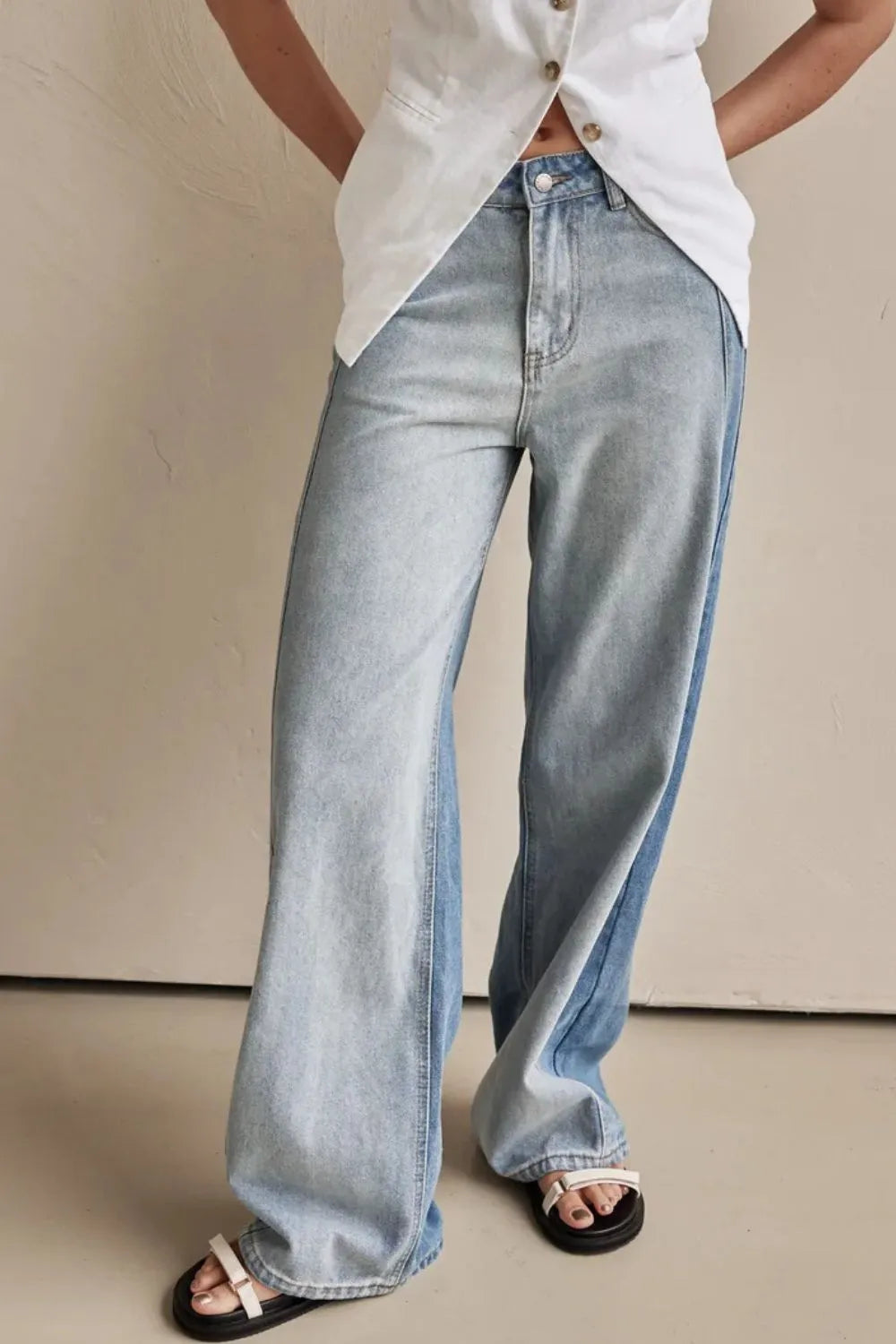 Contrast Straight Leg Jeans with Pockets in Light Wash by Y.Y@Denim