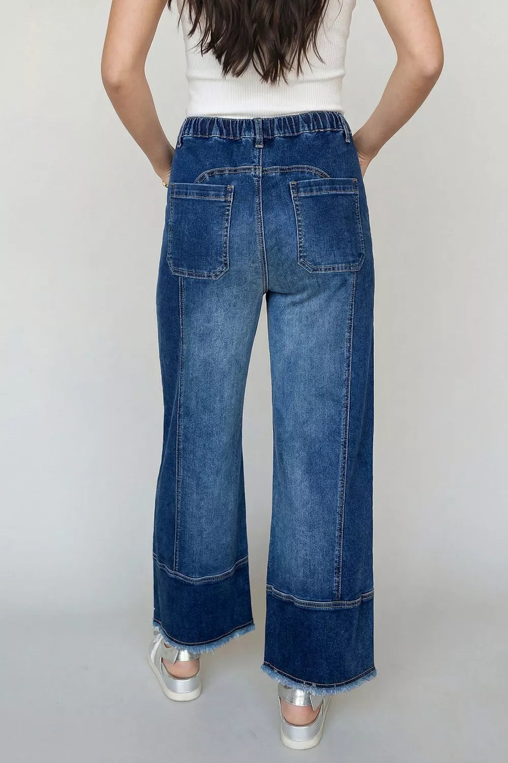 Raw Hem Wide Leg Denim Pants in Medium