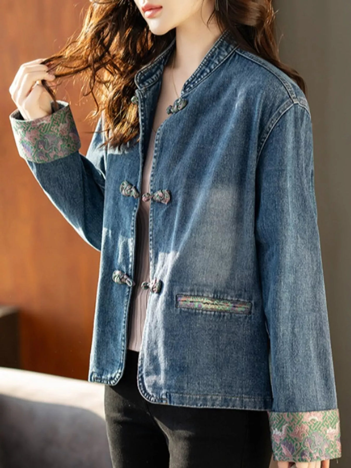 Knot Button Floral Cuff Denim Jacket in Blue