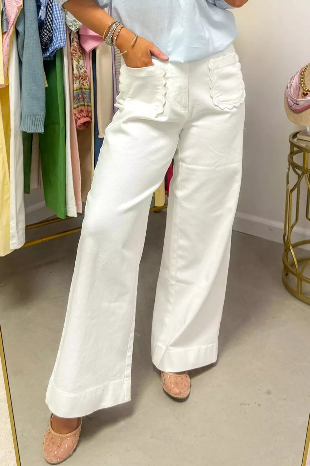 Scalloped Patch Pocket Shift Jeans in White