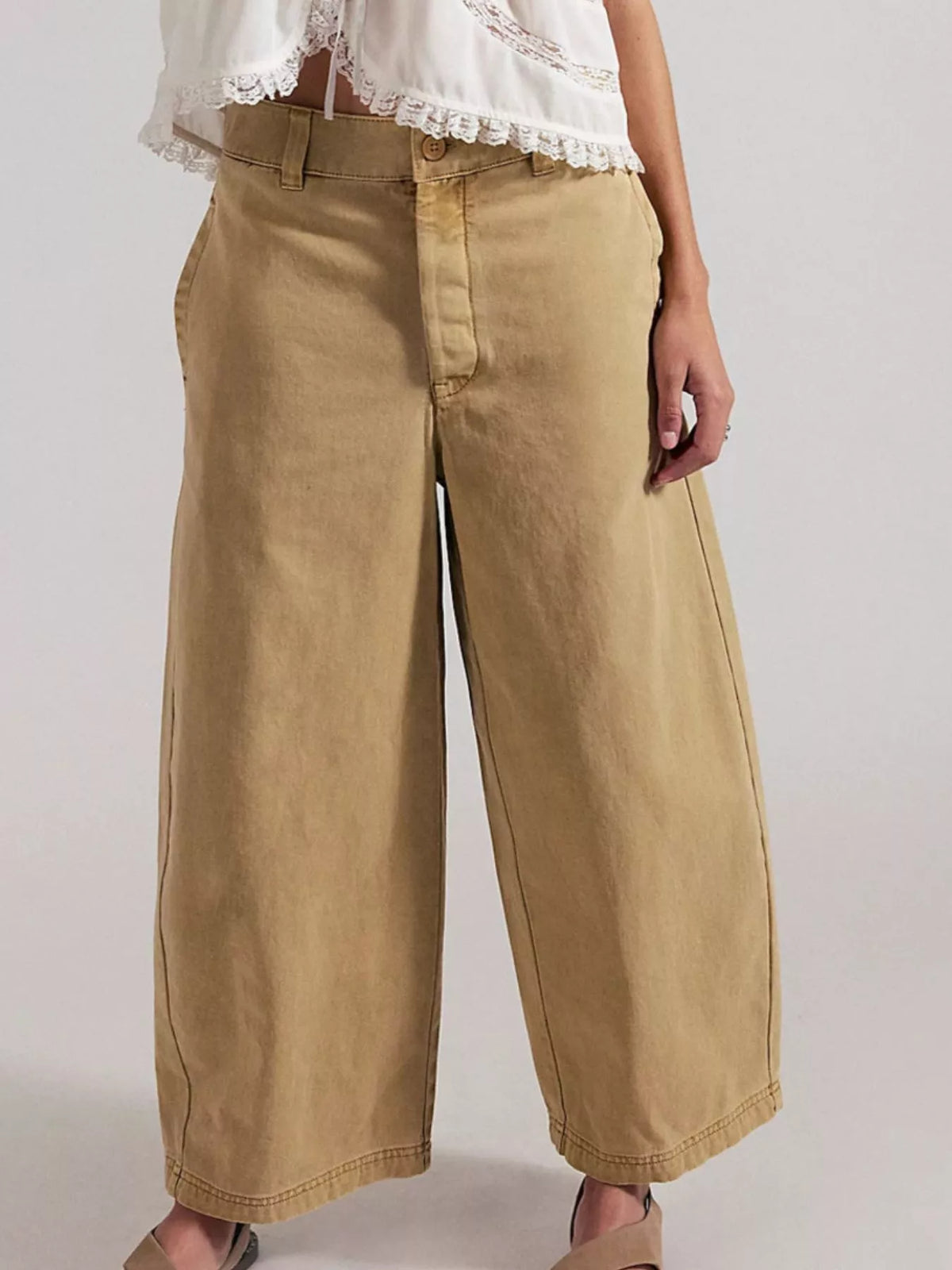 Wide-Leg Cropped Jeans with Pockets