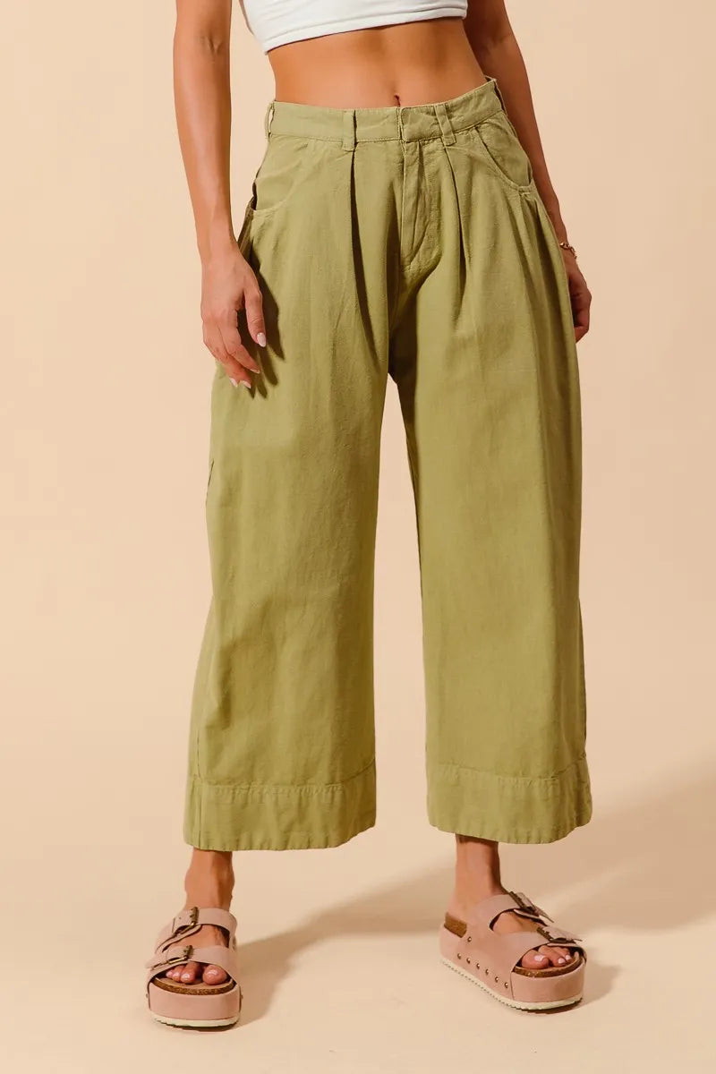So Me Wide-Leg Chino Pants in Sage
