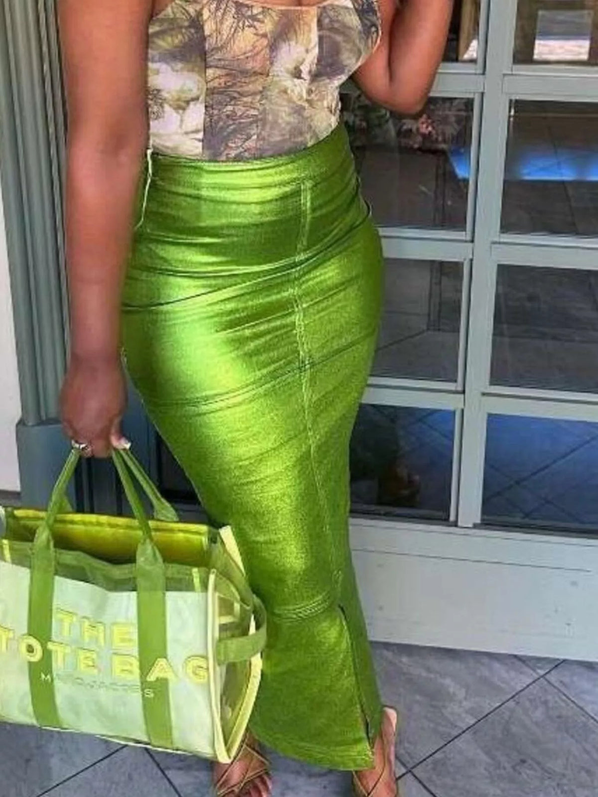 Shimmering Side Slit Bodycon Maxi Skirt in Green