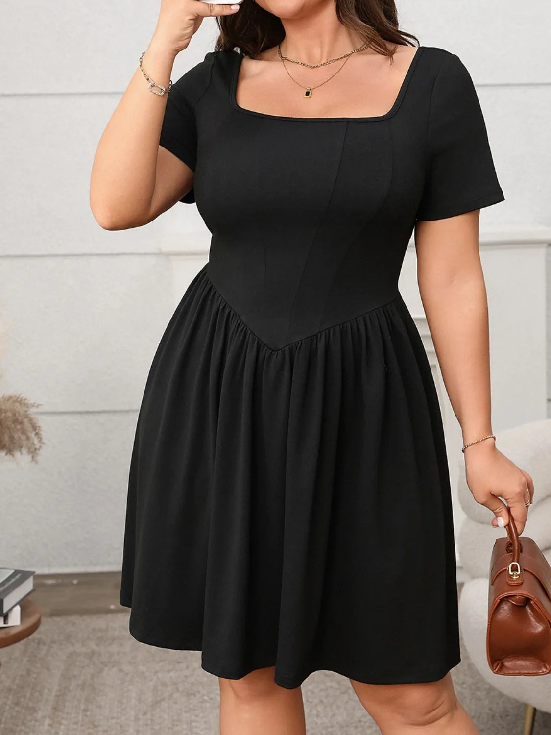 Plus-Size Square Neck Short Sleeve Mini Dress in Matcha Green