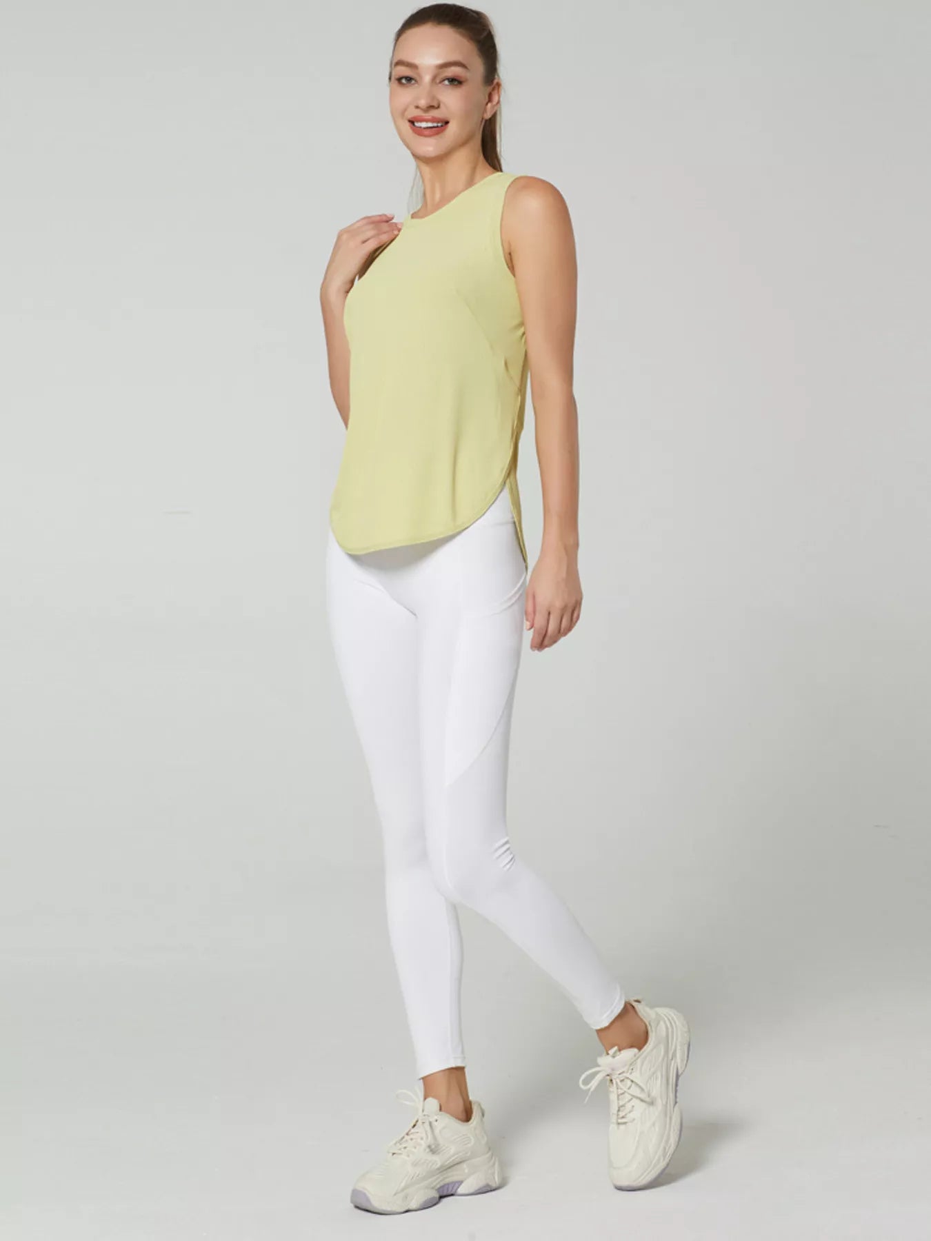 Ribbed Active Tank with Side Slit