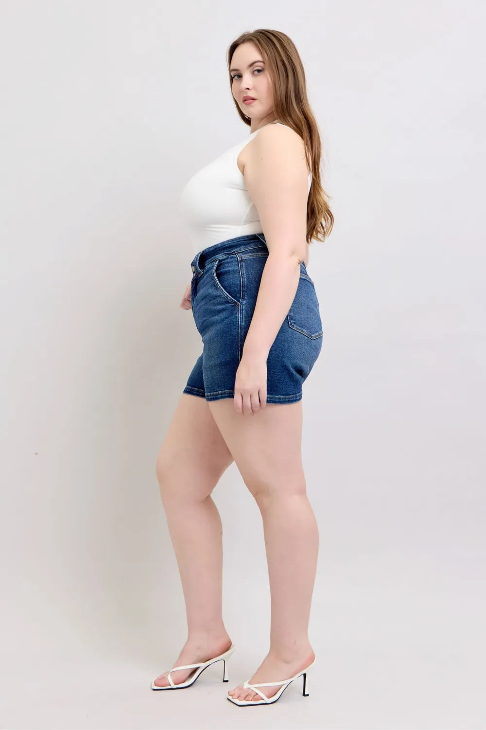 Judy Blue Double Button Denim Shorts in Dark