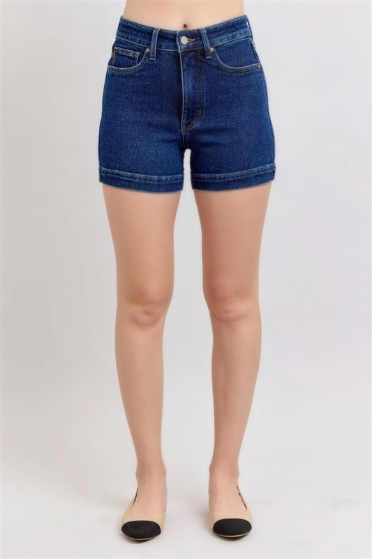 Judy Blue Tummy Control Denim Shorts in Dark